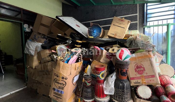 Taman Kopo Indah 2 Horse Statue Block D House 2