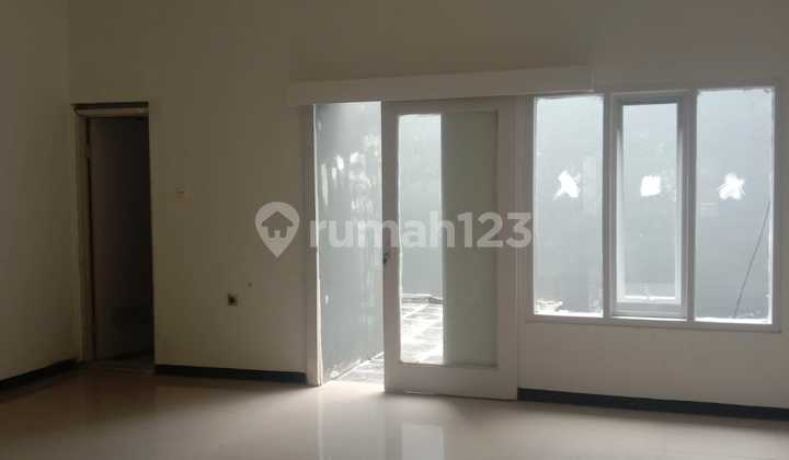 Two-Story House in Karasak Area, Bandung City District 2