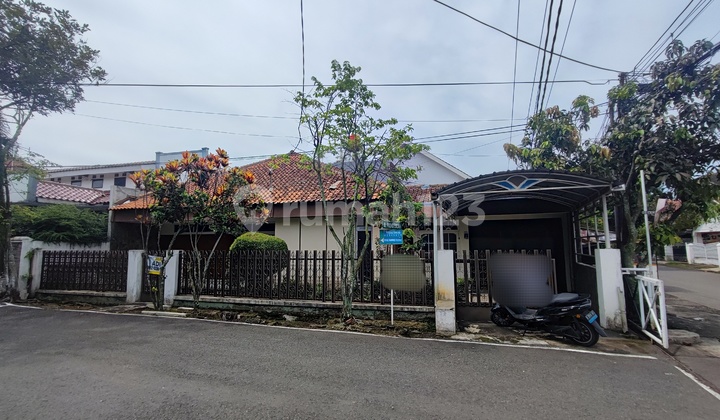 RUMAH HOEK MAINROAD DAERAH RIUNG