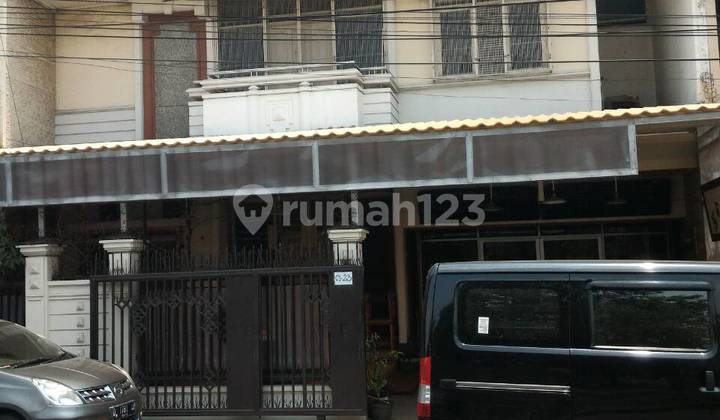 JUAL RUMAH MAINROAD TAMAN HOLIS INDAH FULL 2 LANTAI