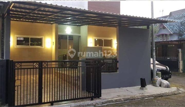 Rumah Hook Murah Bagus Furnished 2 Lantai Citra Raya  1