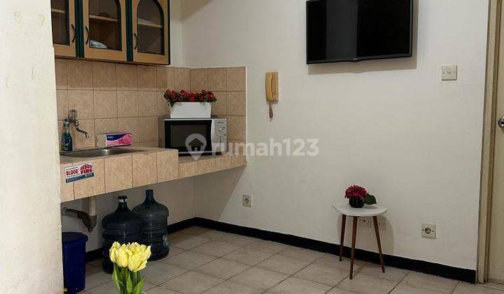 Apartement 1 BR Semi Furnished Tower Dahliia Mediternia 1 Jakbar 2