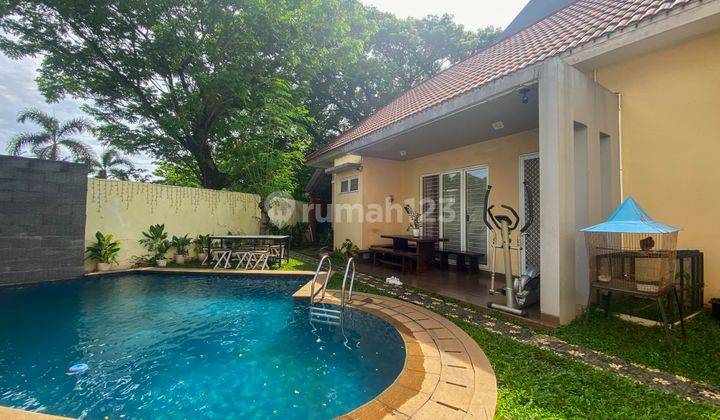 Rumah 2 Lantai Ada Kolam Renang di Cluster Pavilion Delatinos 1