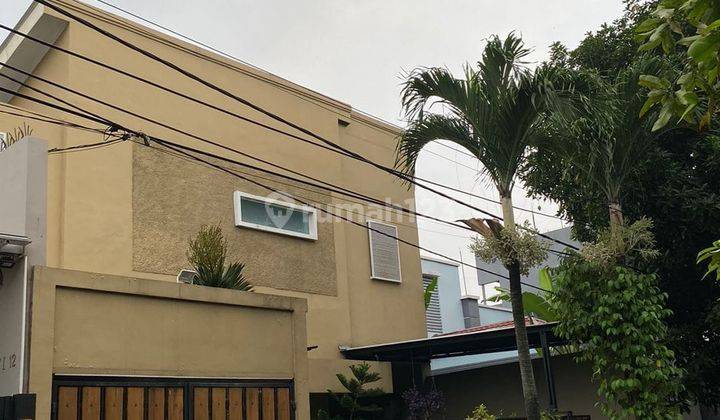 Rumah 2 Lantai Baru Ada Private Pool di Bintaro Tangerang Selatan 2