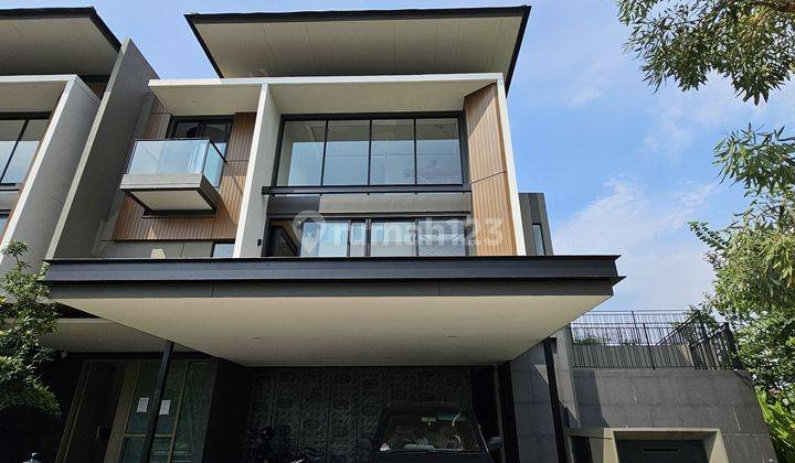 Rumah Cantik 3 Lantai Ada House Lift Cluster Laurel Nava Park  1