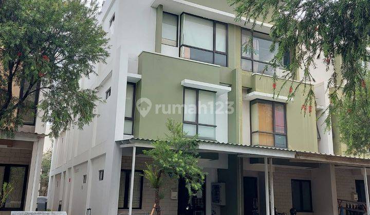 Kost An 3 Lantai Turun Harga di Allogio Gading Serpong  1