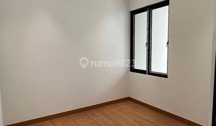 Rumah Bangunan Mandiri 2 Lantai Cluster Azzura Vanya Park 2