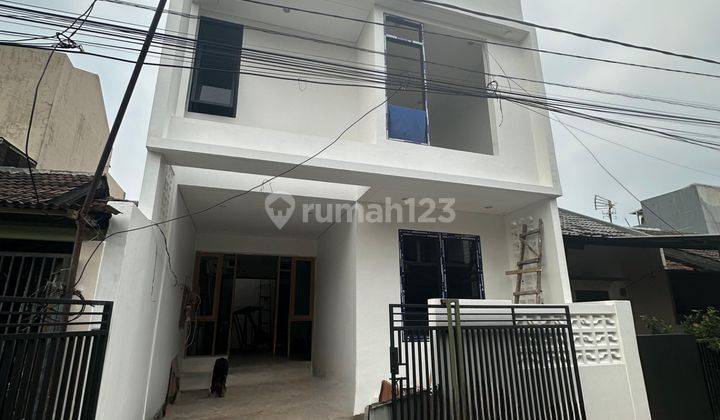 Rumah Baru 2 Lantai Semi Furnished Di Cluster Catalina  1