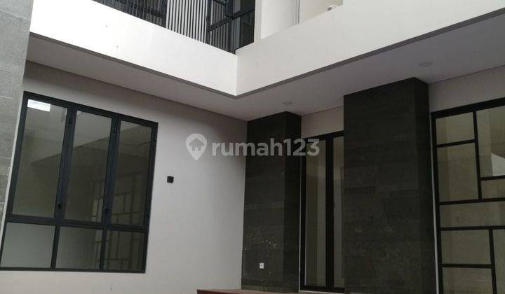 Rumah Super Cantik 2 Lantai Ada Kolam Renang di Gold Emerald Cove 1