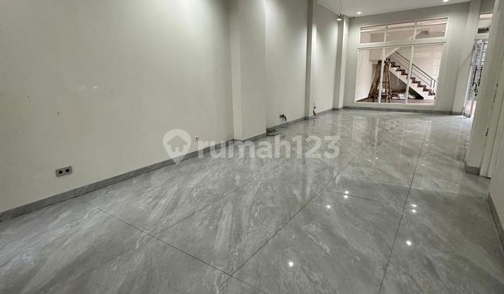 Dijual Rumah Siap Huni Di Istana Regency Sudirman