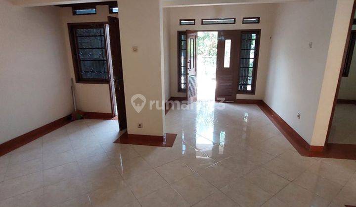 Dinual rumah siap huni di pinus regency 2