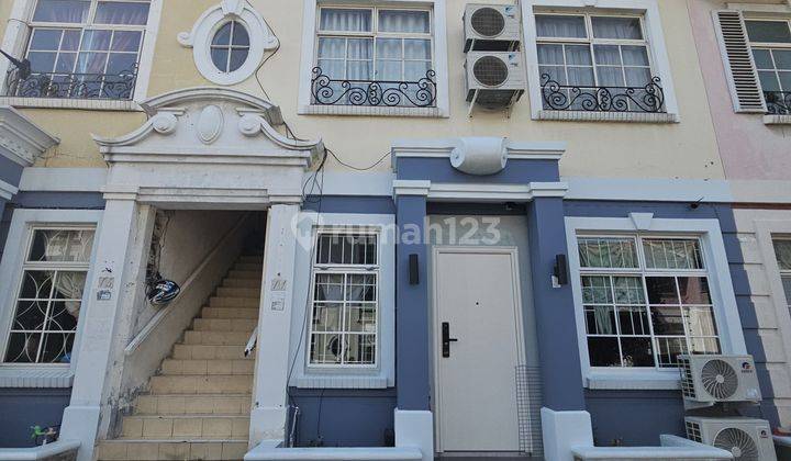 Rumah Townhouse Furnished Siap Huni di Taman Paris Lippo Karawaci 1