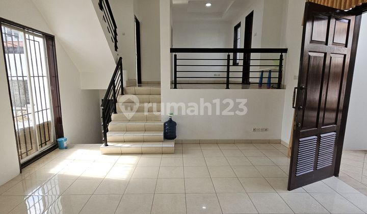 Rumah Mewah Siap Huni di Cluster Waterpoint Citra Raya 2