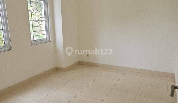 Rumah Bagus 2 Lantai Siap Huni di Cluster Azzura Vanya Park Bsd 2