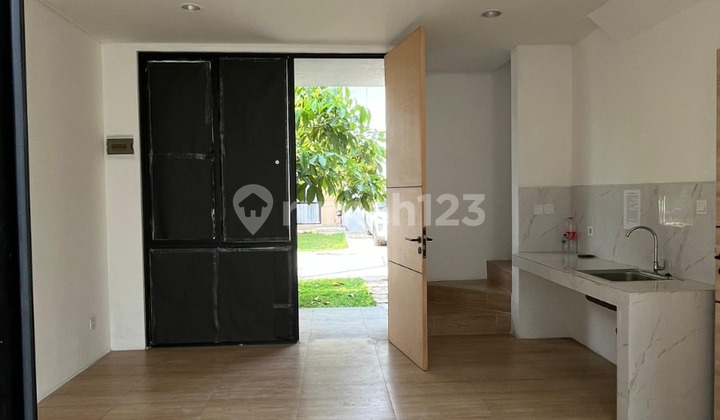 Rumah Baru 2 Lantai Siap Huni di Cluster Cendana Lippo Karawaci Rumah Baru 2 Lantai Siap Huni di Cluster Cendana Lippo Karawaci