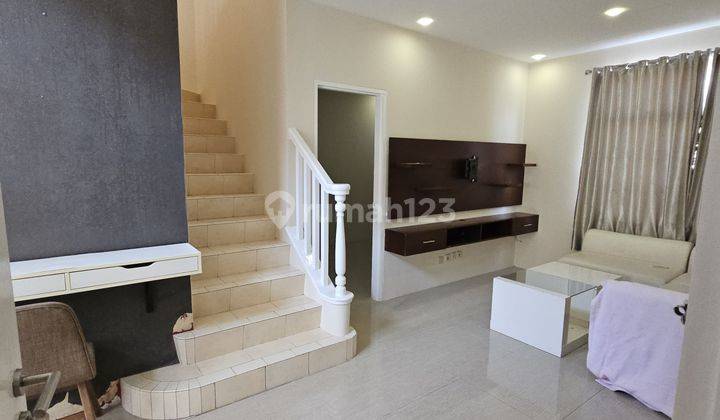 Rumah Townhouse Furnished Siap Huni di Taman Paris Lippo Karawaci 2