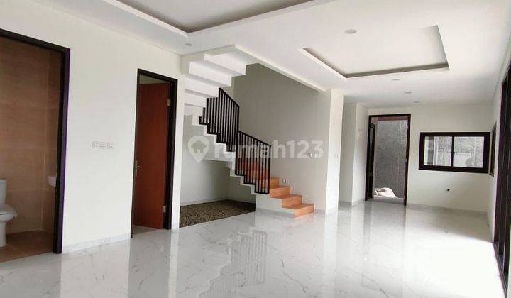 RUMAH 3 LANTAI PESANGGRAHAN JAKARTA SELATAN  2