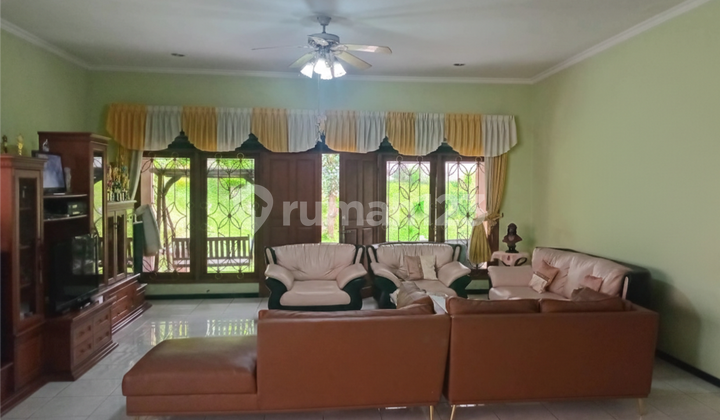 Rumah Tengah Kota Jalan Raya Pattimura Salatiga Rumah Tengah Kota Jalan Raya Pattimura Salatiga