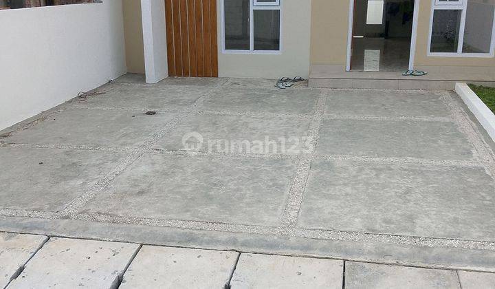 Rumah SHM - Sertifikat Hak Milik di jln Wolter Monginsidi tlogomulyo , Pedurungan 2