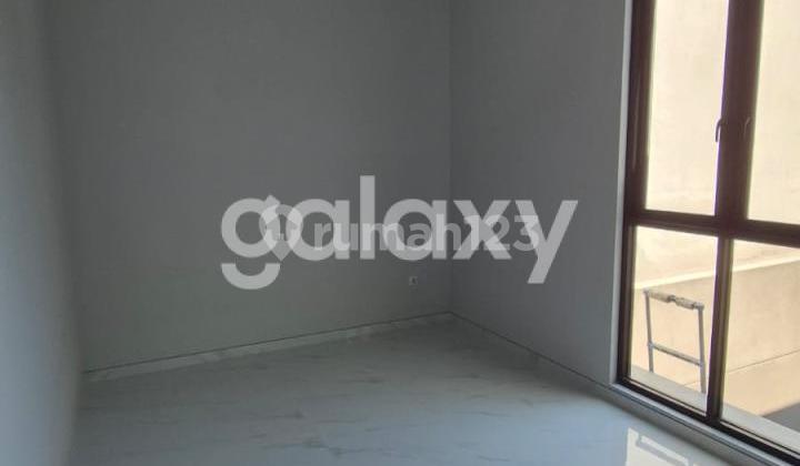 Rumah Darmo Baru Gress Modern Minimalis 2