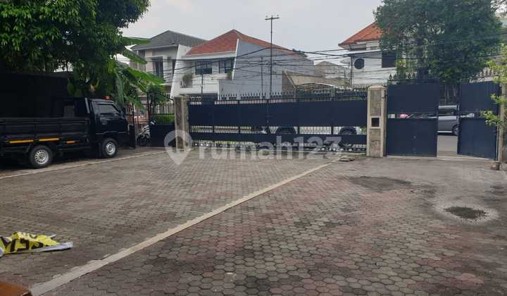 Disewakan Rumah Komersil Jalan Imam Bonjol Tengah Kota Strategis untuk Semua Usaha