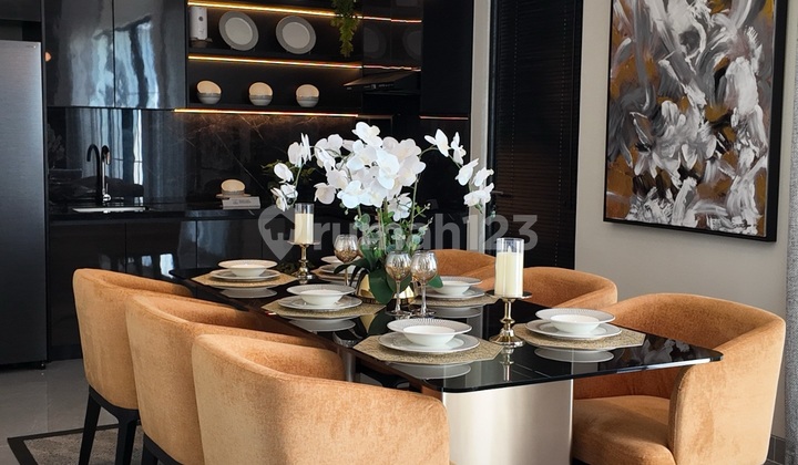 Rumah Mewah 2 Lantai dengan Gaya American Clasic di Kawasan Eksclusif, Dekat dengan Jalan Tol Area Perintis Kemerdekaan Makassar 2