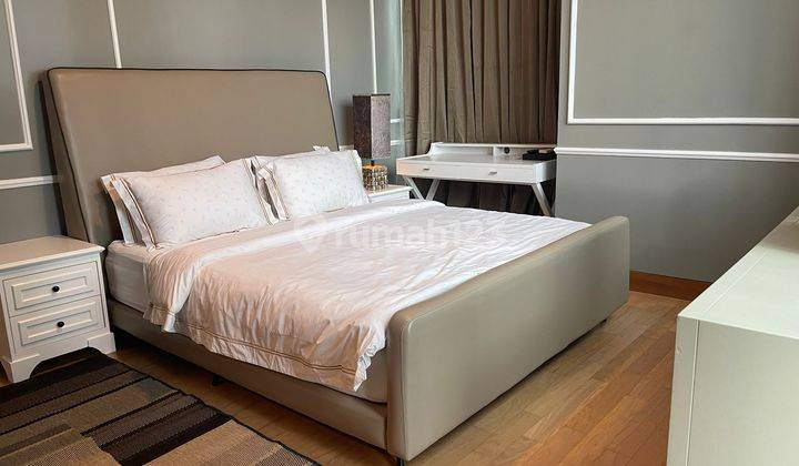 Step Into Luxury, Rent a Stunning 2-Bedrooms Fully Furnished Apartment at Residence 8 Senopati, SCBD South Jakarta, Ready for Immediate Move-In. 1