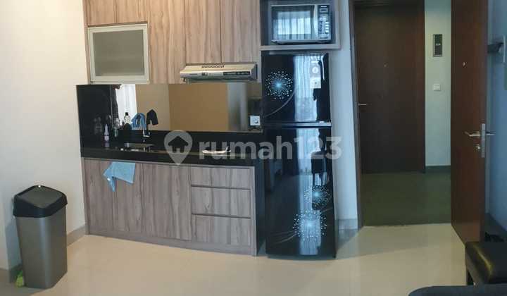 For Rent: Modern 2-Bedroom Apartment (64 sqm) at The Newton 1, Ciputra World 2 – Prestigious Setiabudi Location, South Jakarta.
