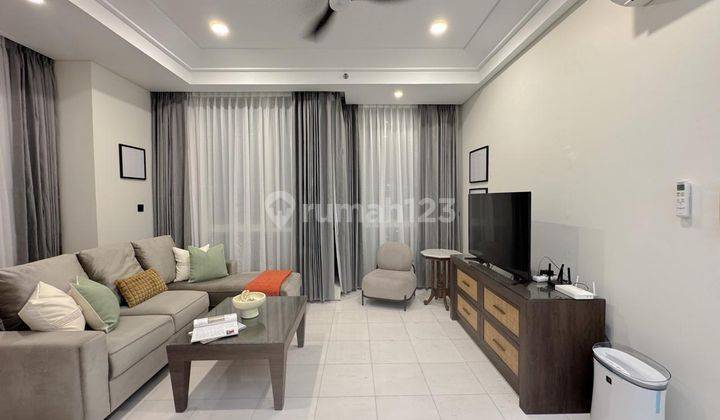 For Rent: Modern 2-Bedroom Apartment (82 sqm) at The Peak Sudirman – Prime Setiabudi Location, Easy Access to MRT, LRT & Public Transport, South Jakarta. 2