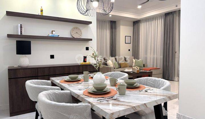 For Rent: Modern 2-Bedroom Apartment (82 sqm) at The Peak Sudirman – Prime Setiabudi Location, Easy Access to MRT, LRT & Public Transport, South Jakarta. 1