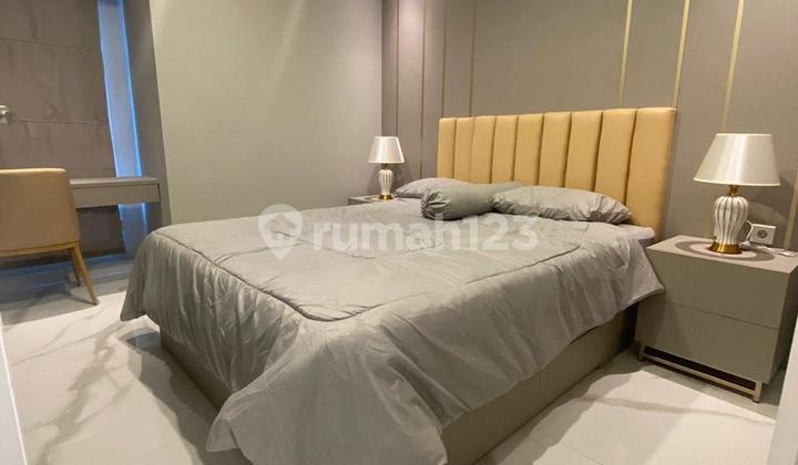 For Sale: Modern 1-Bedroom Apartment (48 sqm) at Casa Grande Residence – Fully Furnished with Direct Access to Kota Kasablanka Mall, South Jakarta.