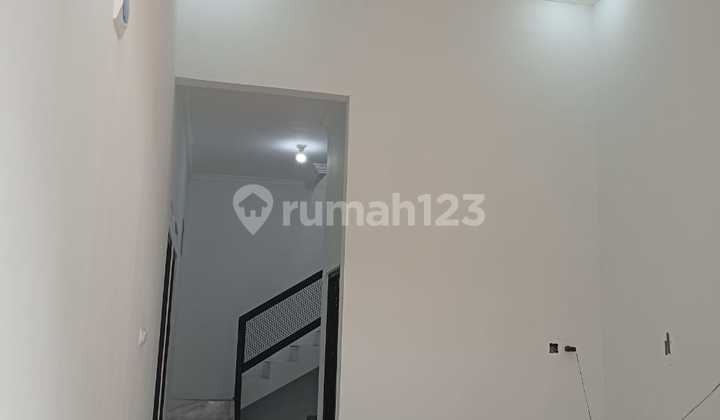 Dijual Cepat Rumah Dekat Stasiun Depok 2