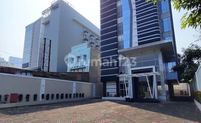Perkantoran Bagus 1829 m2 Pancoran, Jakarta Selatan Perkantoran Bagus 1829 m2 Pancoran, Jakarta Selatan