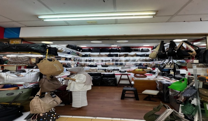 Strategic Kiosk for Sale at Thamrin City - Promising Investment!