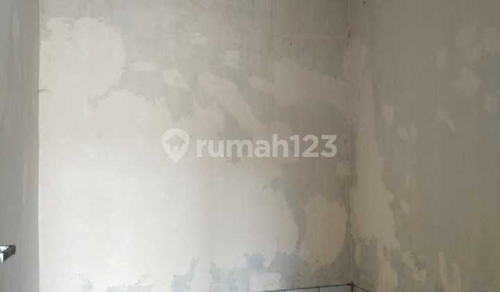 Di Jual Rumah Jln. Pintu II Bawah TMII 2