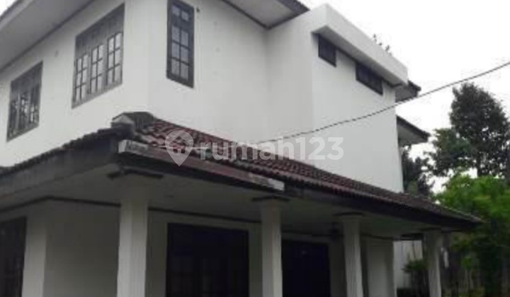 For Sale Luxury House East Kemang - Land Area 1,026 M²!