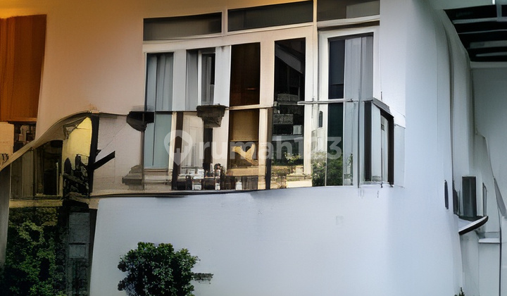 Kesempatan Langka: Rumah Kebayoran Baru Harga di Bawah Pasar!