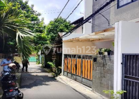 RUMAH NYAMAN & ASRI DI JALAN BERKAH, CIGANJUR - JAGAKARSA  JUAL CEPAT! di bawah harga pasar