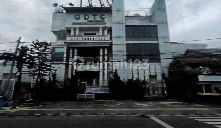 Dijual Gedung Komersial SHM Jakarta Pusat, Lokasi Premium!