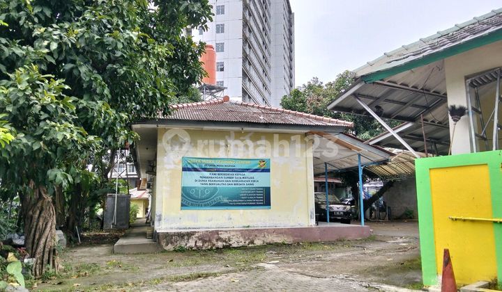 Sold Cheaply Through State Auction Process (Cash Only) House and Land on Jalan Saco, Ragunan Village, Pasar Minggu District, South Jakarta.