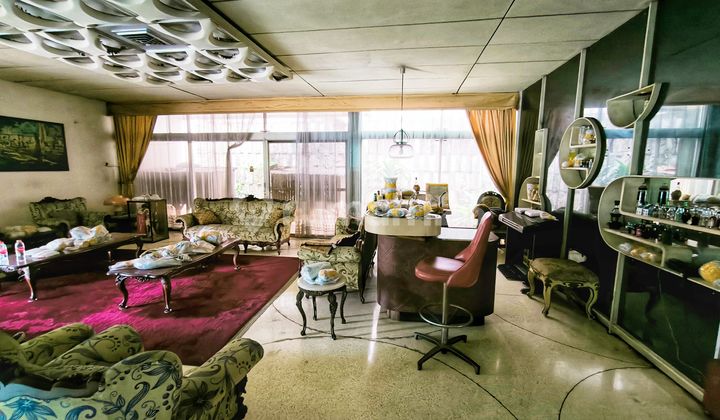 RUMAH ELITE KEBAYORAN, DIJUAL CEPAT DI Jl. SIMPRUG GOLF 1. HANYA HITUNG TANAH SAJA. 1