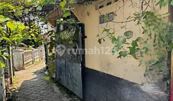 Strategic Cilodong Residence for Sale: Below Market Price! 2