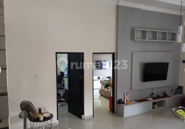 Kesempatan Emas! Rumah Mewah Strategis di Pejaten Timur Pasar Minggu 2