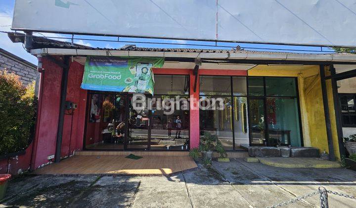 Toko Cantik Siap Pakai di Jalur Padat UBUD 1