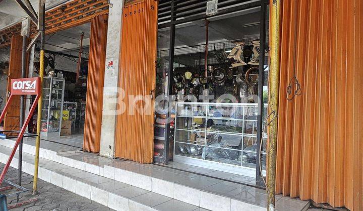 RUKO 3 Lantai Strategis dan Luas 2