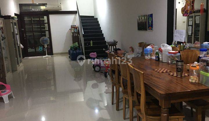 DI JUAL RUMAH 2 LANTAI LOKASI NUSA DUA ASRI DAN NYAMAN 2