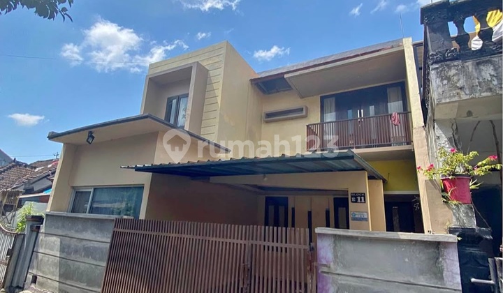 Di Sewakan Rumah 2 Lantai Di Muding Kerobokan Bali