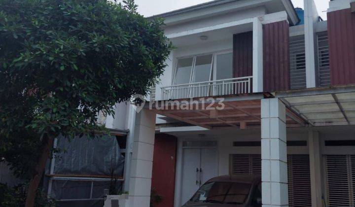 Disewakan Rumah 2 Lantai Cluster Sumarecon Bekasi Bagus Siap Huni  1