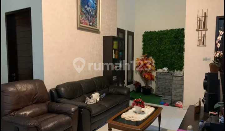 For Sale Modern, Minimalist House in Rawamangun, East Jakarta 2