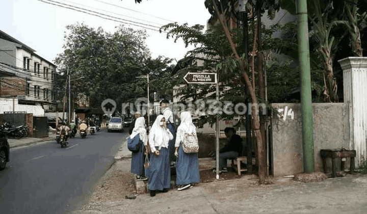 Rumah Besar Kemang Selatan, Jakarta Selatan 2